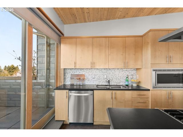 4216 N MISSISSIPPI Ave 407, Portland, OR 97217