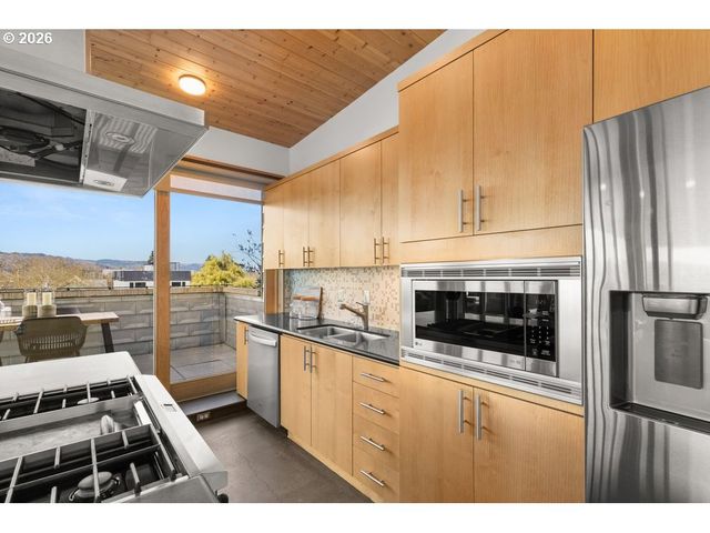 4216 N MISSISSIPPI Ave 407, Portland, OR 97217