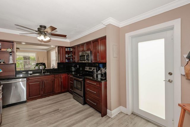 1820 N 46TH Avenue, Hollywood, FL 33021