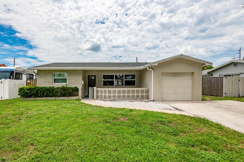 1820 N 46TH Avenue, Hollywood, FL 33021