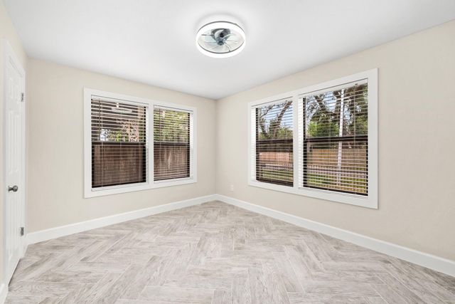 803 E 29th Street, Houston, TX 77009