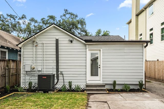 803 E 29th Street, Houston, TX 77009