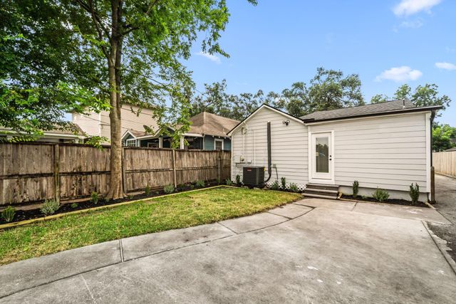 803 E 29th Street, Houston, TX 77009