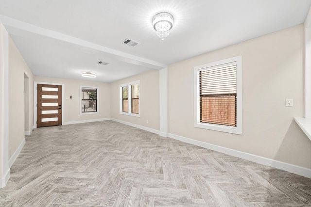 803 E 29th Street, Houston, TX 77009