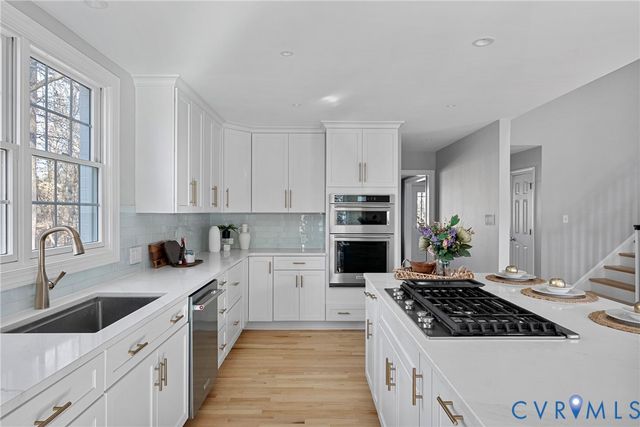 9280 Staple Ln, Mechanicsville, VA 23116