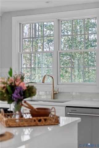 9280 Staple Ln, Mechanicsville, VA 23116