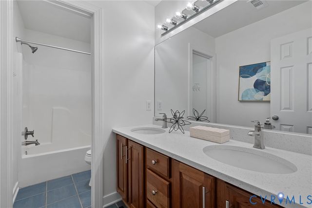 9280 Staple Ln, Mechanicsville, VA 23116