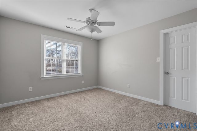 9280 Staple Ln, Mechanicsville, VA 23116