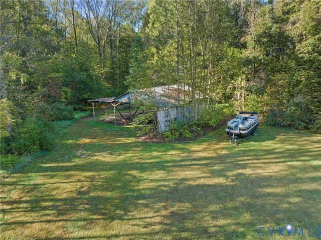 9280 Staple Ln, Mechanicsville, VA 23116