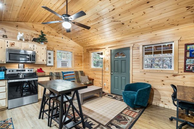 700 Dickey Road, Murphy, NC 28906