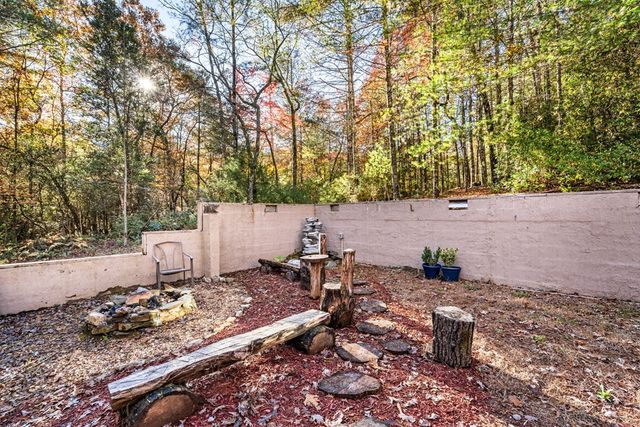 700 Dickey Road, Murphy, NC 28906