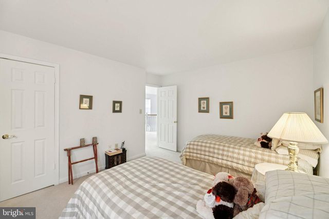 8826 CREEKWAY DR, Clinton, MD 20735