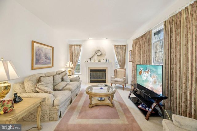 8826 CREEKWAY DR, Clinton, MD 20735