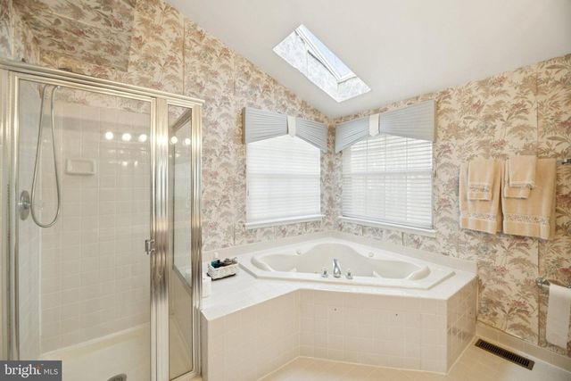 8826 CREEKWAY DR, Clinton, MD 20735