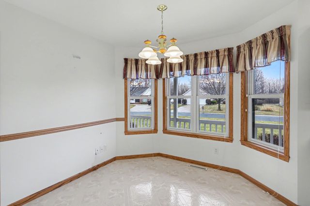 4167 W Crossings Road, Saginaw, MI 48603