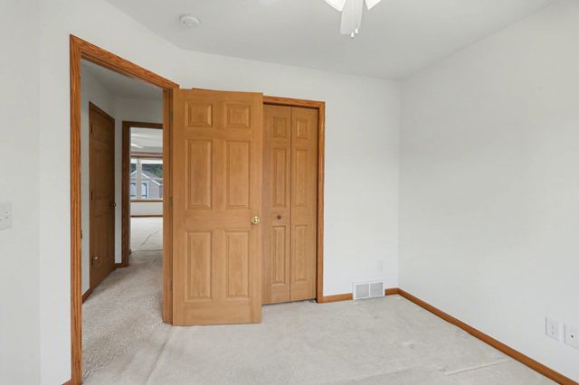 4167 W Crossings Road, Saginaw, MI 48603