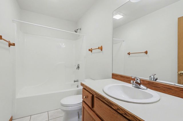 4167 W Crossings Road, Saginaw, MI 48603