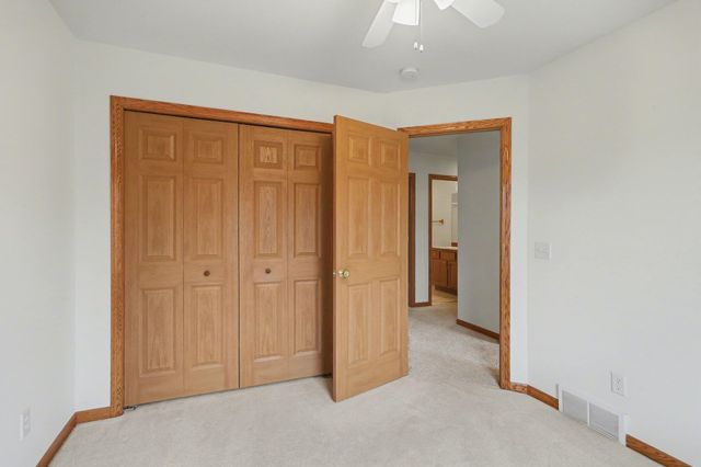 4167 W Crossings Road, Saginaw, MI 48603