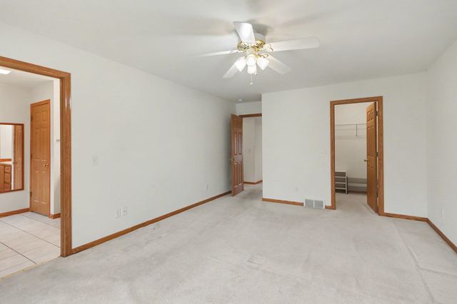 4167 W Crossings Road, Saginaw, MI 48603