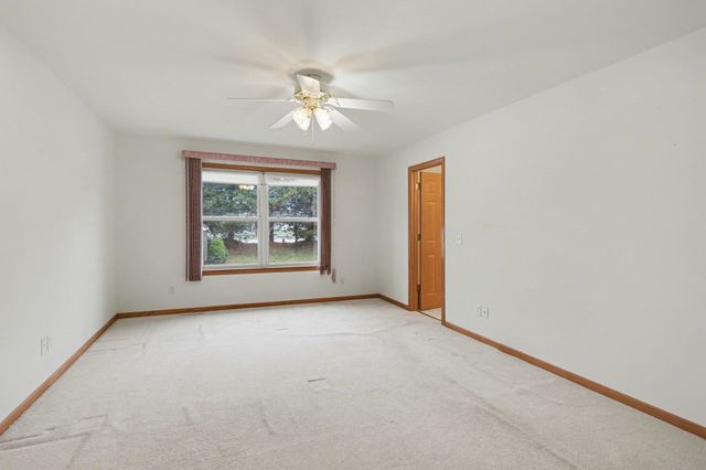 4167 W Crossings Road, Saginaw, MI 48603