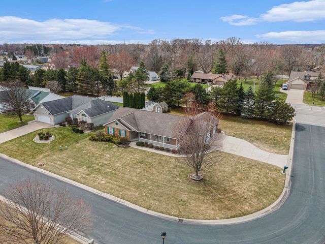 4167 W Crossings Road, Saginaw, MI 48603