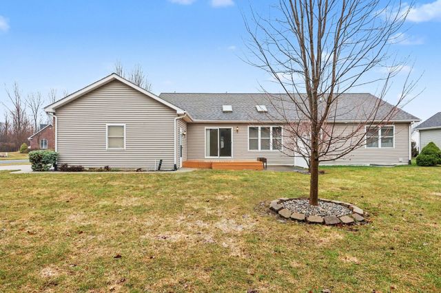 4167 W Crossings Road, Saginaw, MI 48603