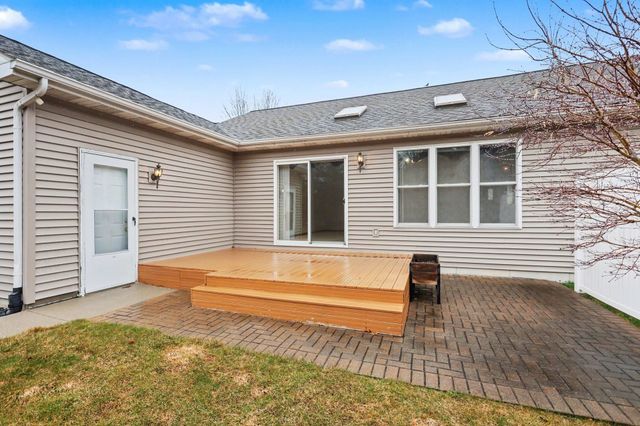 4167 W Crossings Road, Saginaw, MI 48603