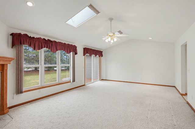 4167 W Crossings Road, Saginaw, MI 48603