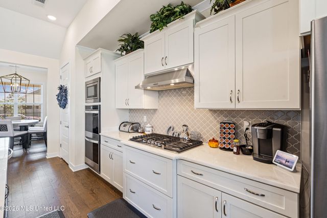 6763 W Sunrise Loop, Olive Branch, MS 38654