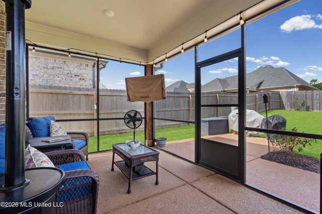 6763 W Sunrise Loop, Olive Branch, MS 38654