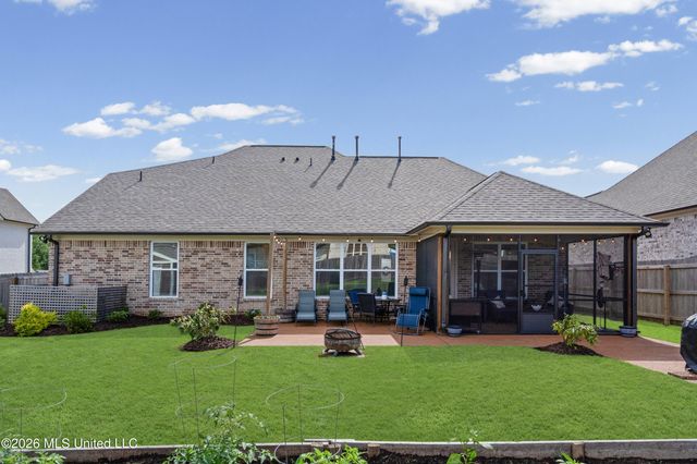 6763 W Sunrise Loop, Olive Branch, MS 38654