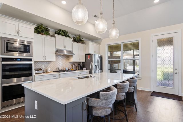 6763 W Sunrise Loop, Olive Branch, MS 38654