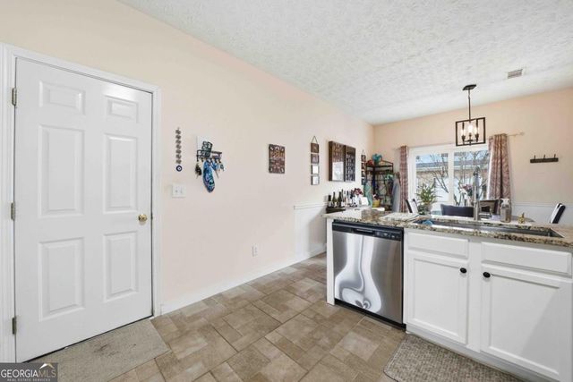 1463 Ashley Way, Atlanta, GA 30344