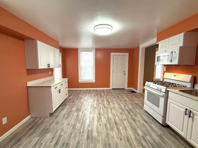 2208 CHERRY Street, Erie, PA 16502