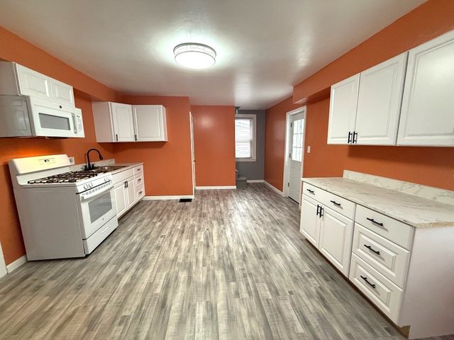 2208 CHERRY Street, Erie, PA 16502