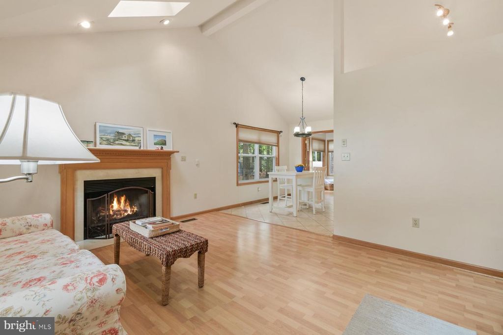 Image 20 of property listing at 35 LIBERTY ST, Ocean Pines, MD 21811