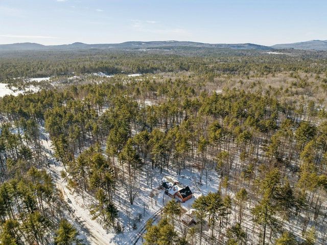 225 Pine River Path, Effingham, NH 03882