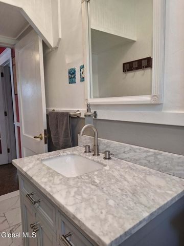 17 Wayne Street, Brunswick, NY 12180