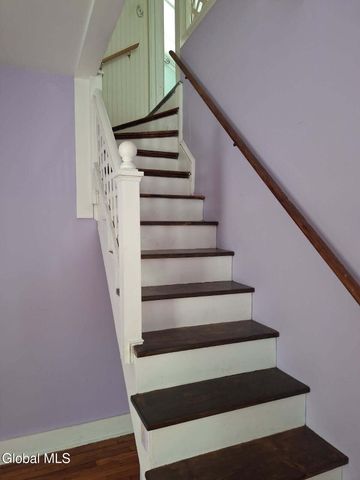 17 Wayne Street, Brunswick, NY 12180