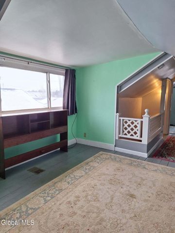 17 Wayne Street, Brunswick, NY 12180