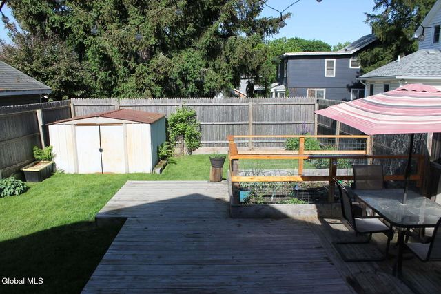 17 Wayne Street, Brunswick, NY 12180