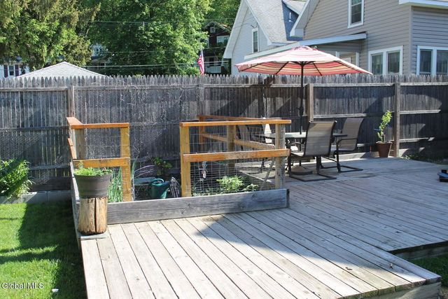 17 Wayne Street, Brunswick, NY 12180