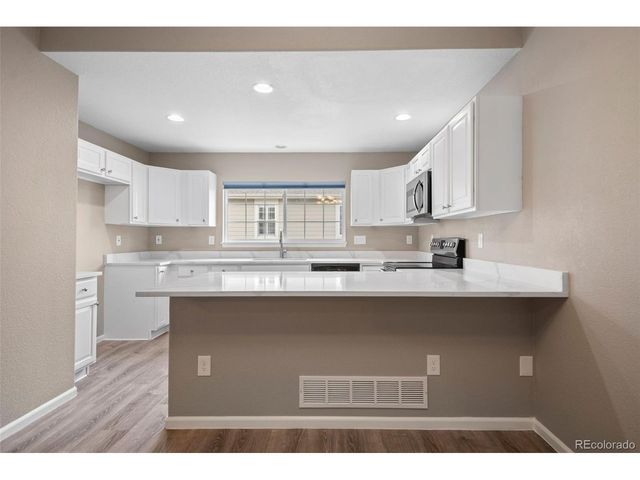 9522 Silver Spur Ln, Highlands Ranch, CO 80130