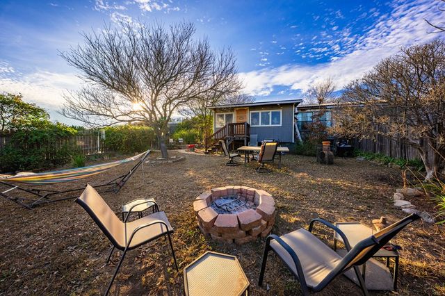 152 Henderson Branch Rd, Ingram, TX 78025