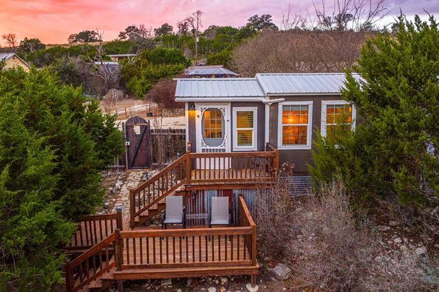 152 Henderson Branch Rd, Ingram, TX 78025