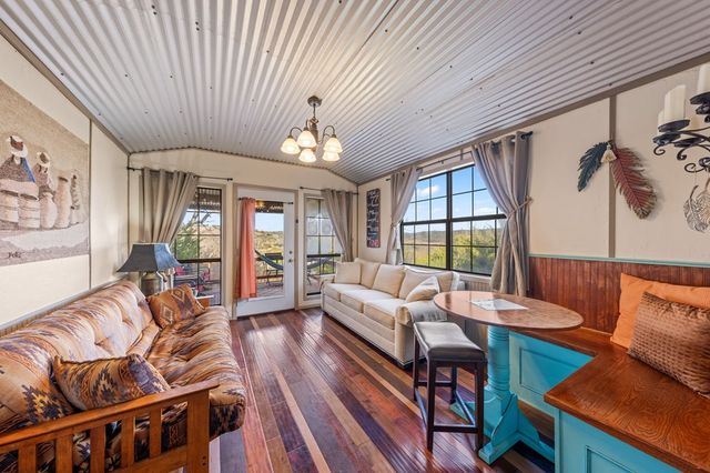 152 Henderson Branch Rd, Ingram, TX 78025