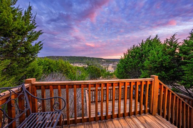 152 Henderson Branch Rd, Ingram, TX 78025