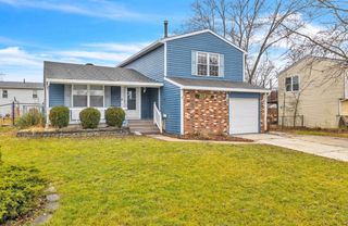 20538 S Frankfort Square Road, Frankfort, IL 60423