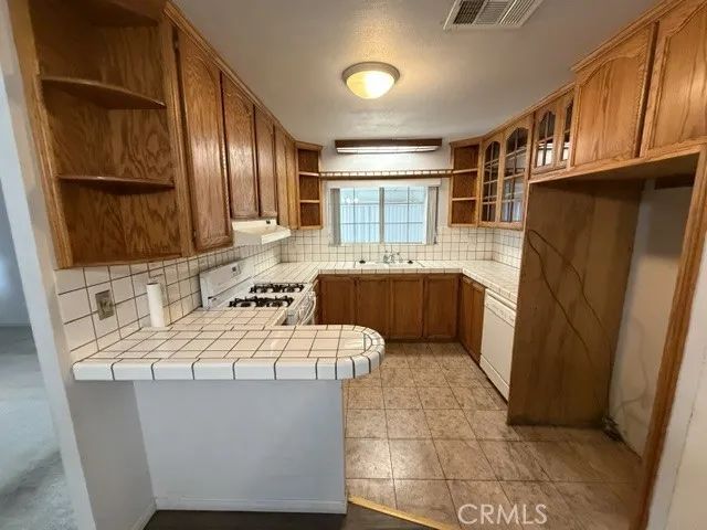 10001 Frontage 238, South Gate, CA 90280