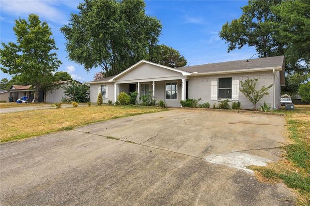 1209 Carlsbad Trace 1209 & 1211, Fayetteville, AR 72704